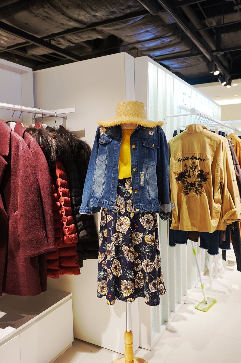 COIINCOS] 코인코즈 오프라인, 현대시티아울렛 동대문점에 다녀왔어요! : 네이버 블로그