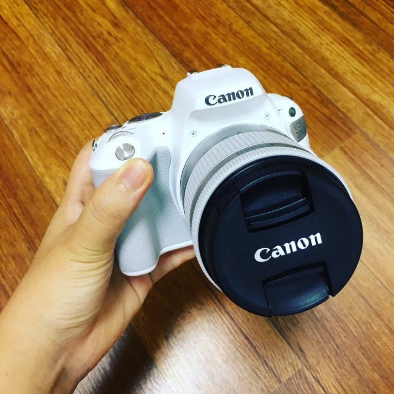 입문자도 설레게 만드는 DSLR 추천, 캐논 200D 화이트 리뷰