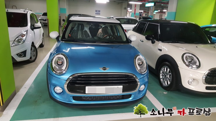  바바리안 모터스 송도 미니쿠퍼 후방카메라 장착