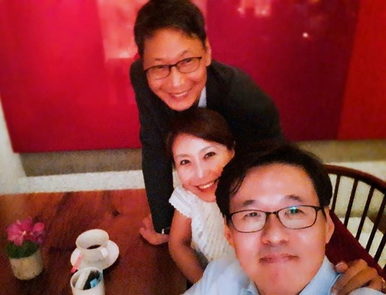  유필화 교수님과 오랜 고객과의 행복한 만남! 