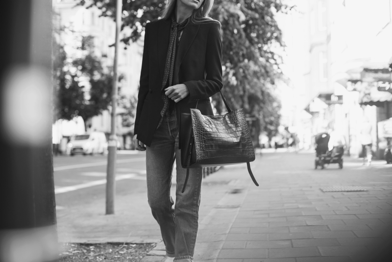 Little Liffner Crop Shopper