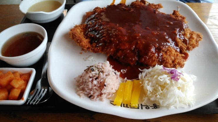  밤일마을맛집-홍익돈까스