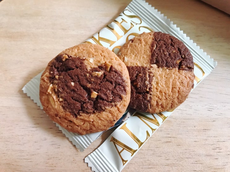 청우 아몬드쿠키 : 수제쿠키 맛 표방, 모양도 예뻐요 청우 아몬드쿠키 : 수제쿠키 맛 표방, 모양도 예뻐요