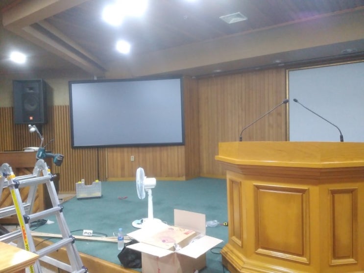  익산 교회 빔프로젝터 블랙광학스크린 설치 
