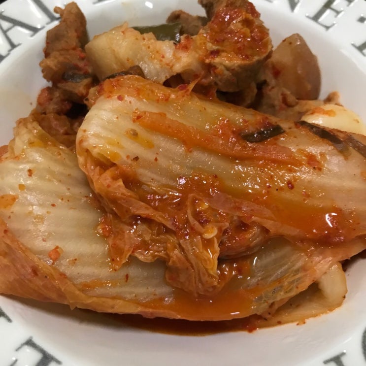 홍진경 더 김치로 끓인 돼지고기 김치찌개