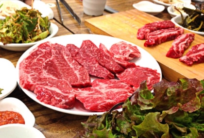 [국물이 진하고 고기가 듬뿍 들어있는 자양에 적합한 포항곰탕 맛집 짜짜응곰탕]