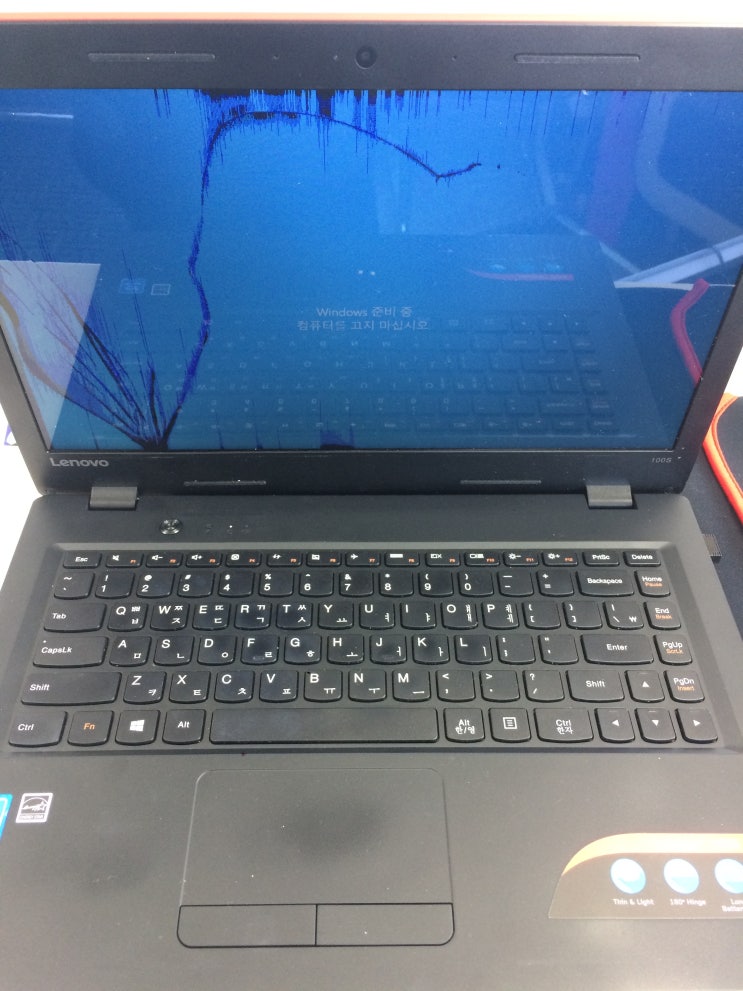  <노트북과컴퓨터>부산 동래구 연산동 노트북 액정교체 액정수리 Lenovo ideapad 100s 액정파손 출장수리