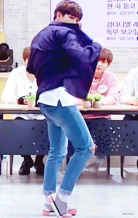  오빠생각 워너원편 김재환 움짤 모음