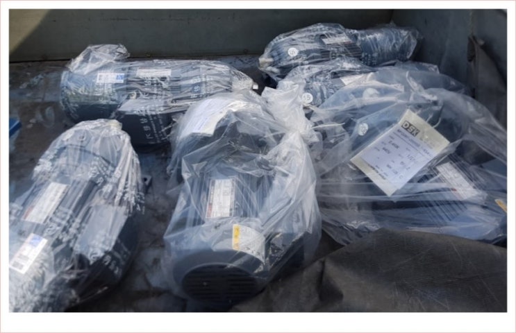  전동기 DC브레이크 정류기와 효성모터 및 DSK감속기(DSK GEARED MOTOR) 및 풀리모터(PULLEY MOTOR)