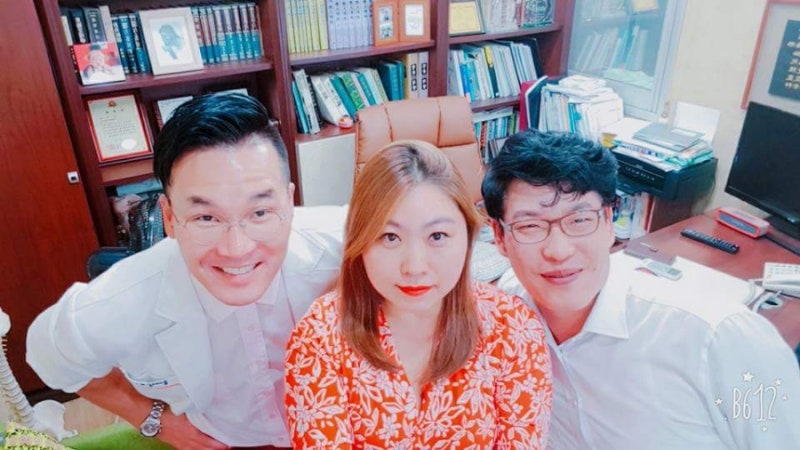 관상전문가김민정 조찬 후 김경호 한의사에게 진료(홍대/ 타로/ 송도/ 역학/ 강남/ 역술/ 분당....
