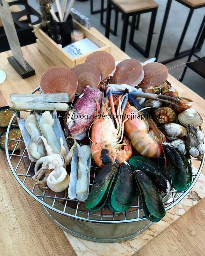  푸켓구석구석 푸켓여행 푸켓타운 푸켓맛집/ Little Sea Phuket