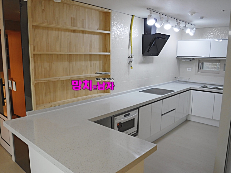  [대구 경북 구미 왜관 경주] 아파트 인테리어 수리 화장실 공사 도배 싱크대교체 스윙도어 원목 선반 망치든남자
