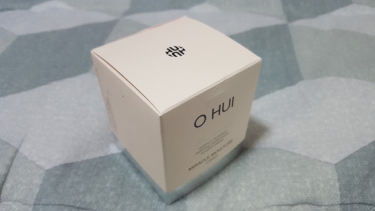 오휘(O HUI) 미라클 모이스처 크림을 얼굴에 발라 본 후기 오휘(O HUI) 미라클 모이스처 크림을 얼굴에 발라 본 후기