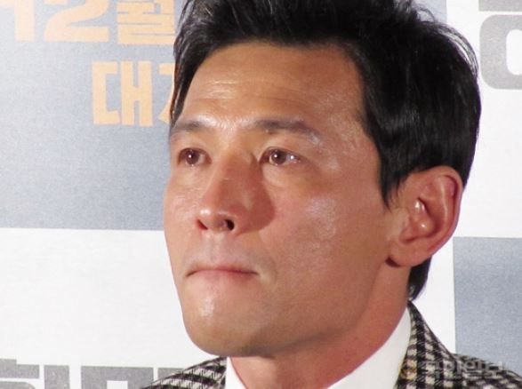 갈색 눈동자 연예인/한지민,이영애고아라눈동자,김성오,최정원,이성경,최강희,서강준 눈동....