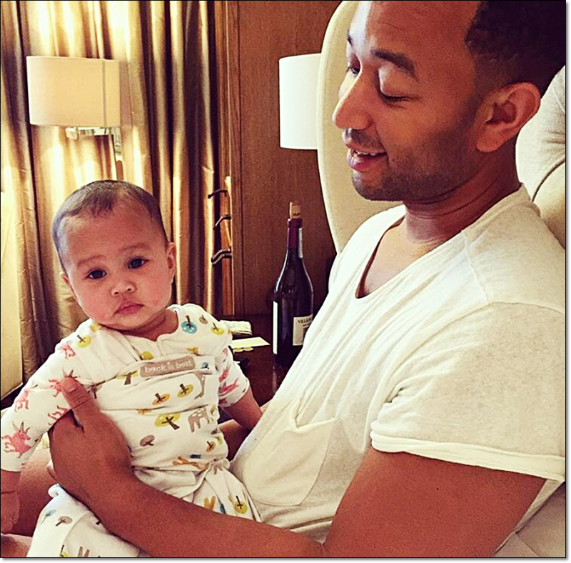 크리시 타이겐(Chrissy Teigen) & 존 레전드(John Legend) 커플룩 ..., حجم الصورة 800x788