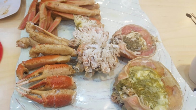  하남에 있는 킹크랩 대게 전문식당에서 주말저녁 먹었어요~