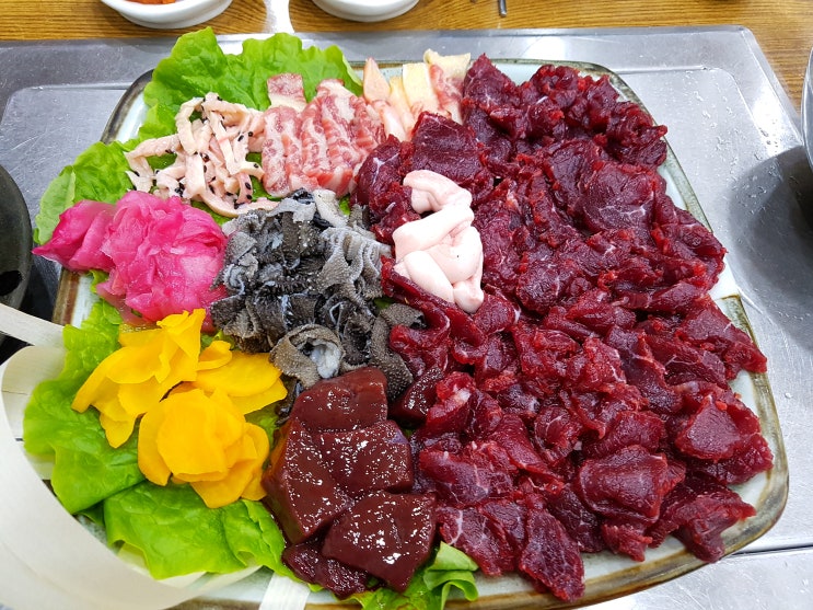  광주 동림동 '금수산한우마을' 생고기(육회/육사시미)