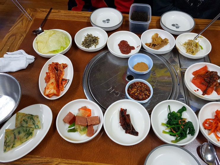  광주 신안동 '두꺼비게장백반' 게장백반