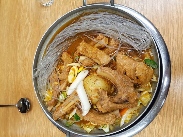  광주 월산동 '조선별관' 매운돼지등갈비찜