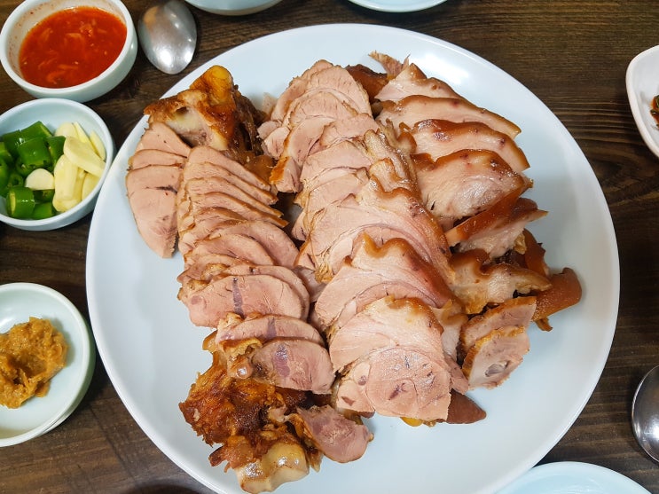  서울 신월동/신영시장 '조가네왕족발보쌈' 족발