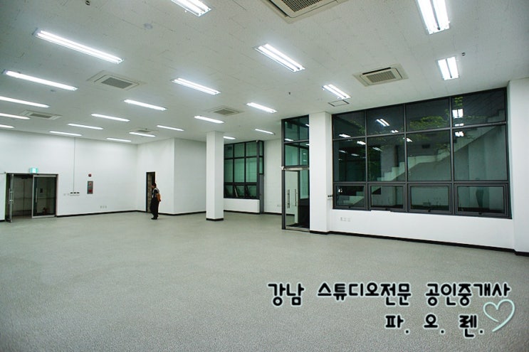  역삼동지하임대 - 연습실,세미나실, 스튜디오 추천,층고4.5,신축급컨디션, 역세권