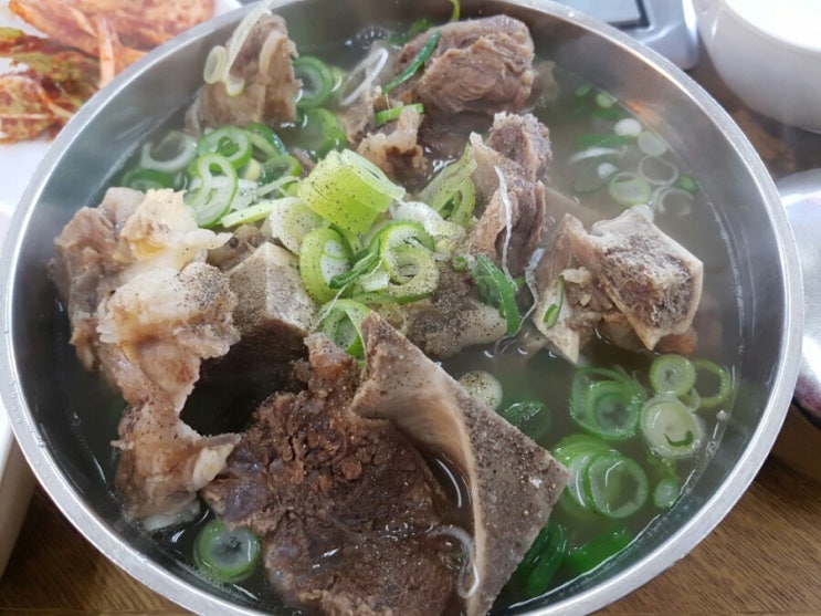  우리하누 정육식당 푸짐한 갈비탕~