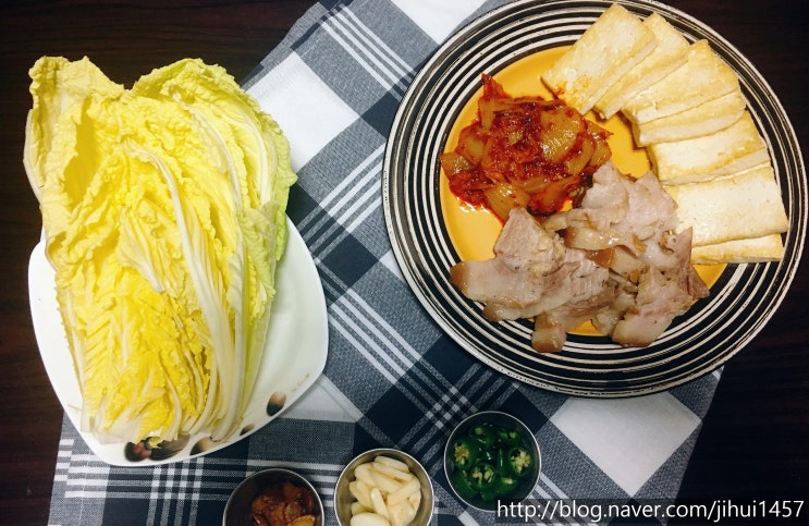  [간단요리] 두부김치 수육 레시피 (소주안주 야식 추천)