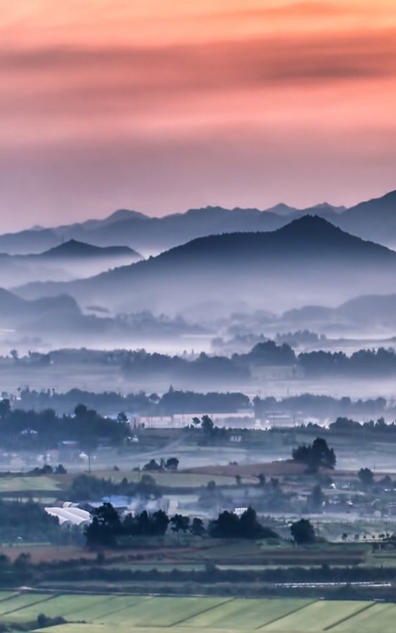 산 풍경 첩첩산중 산마을 풍경 하나 투척