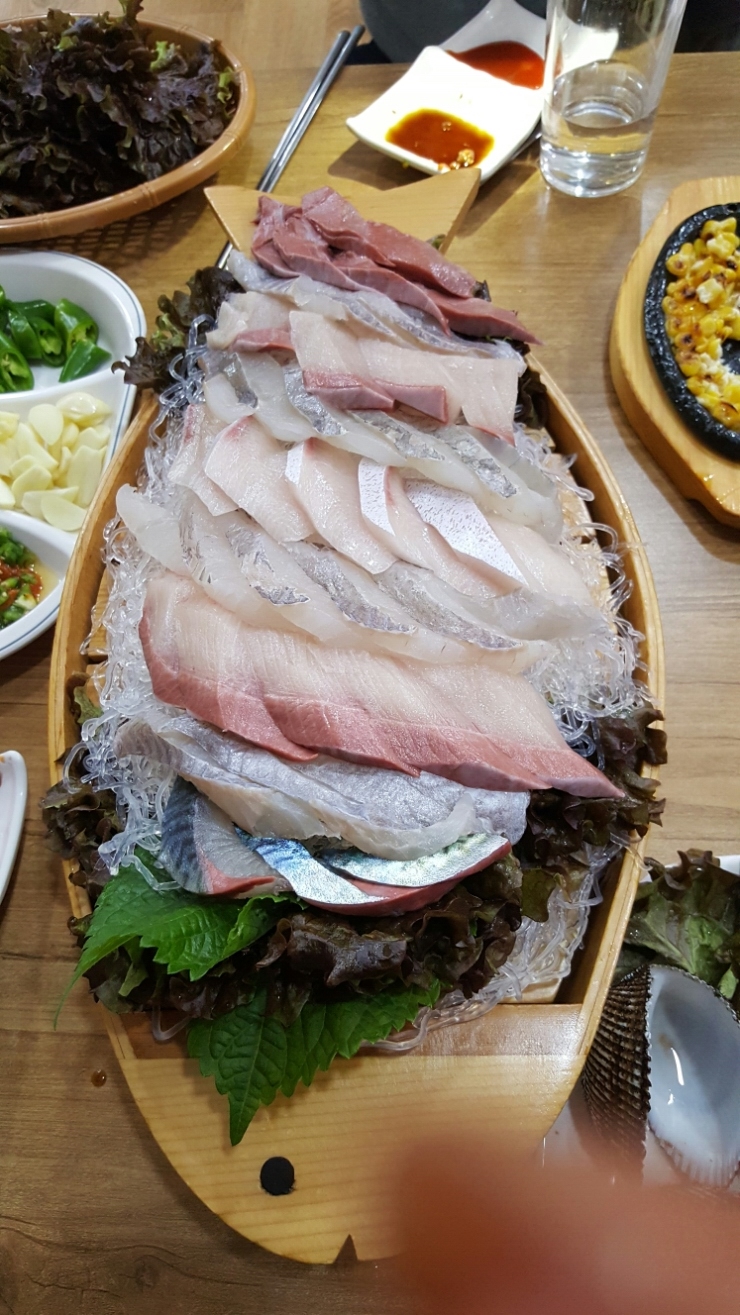  잠실 석촌호수 횟집 찾을땐 방어가 맛있는 맛집 석촌호수활어회로가요