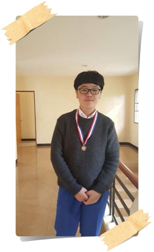  필리핀조기유학 Lucas가 학교수학경시대회에서 1등 했어요~