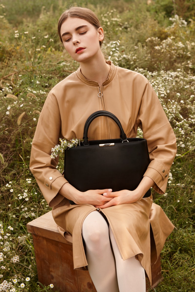 디자이너 여자 핸드백 애크타(AKTA) 데일리 가방 브랜드로 추천 : 네이버 블로그, image size:800x1200