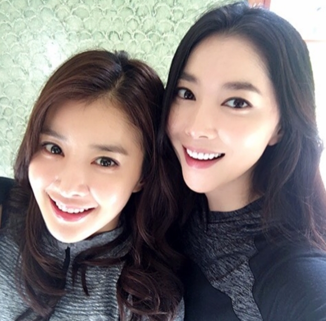 오윤아 몸매 사진ː사임당 휘음당 <b>이영애</b> 라이벌/<b>수영복</b> 사진