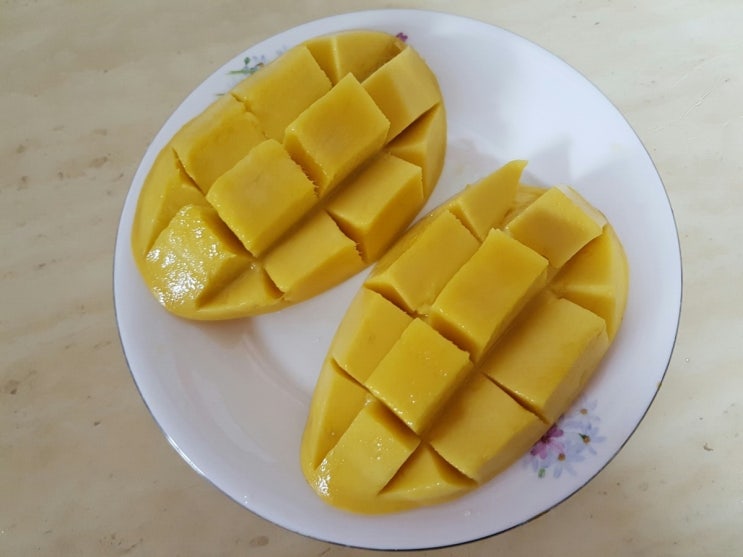 입소문난 백석망고 저도 사봤어용~! 비급도 맛나네