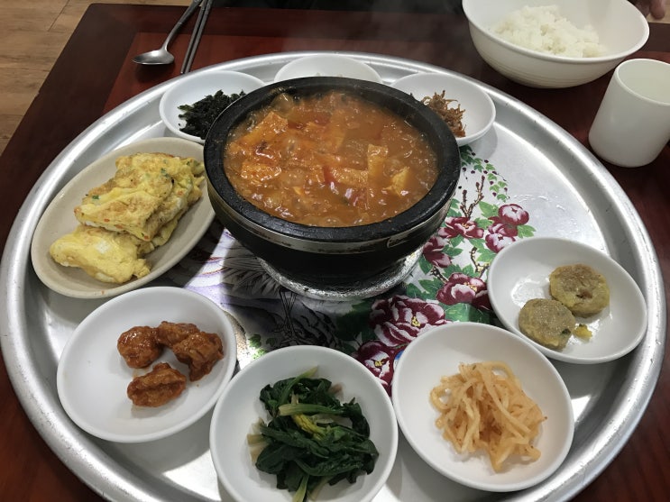  김치찌개 비둘기식당