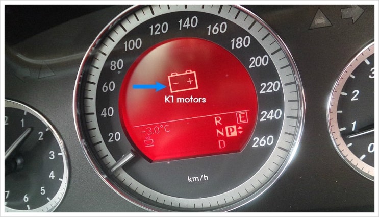 벤츠정비센터 K1모터스 E300 주행중 계기판 배터리경고등 점등과 핸들무거워진 고장 