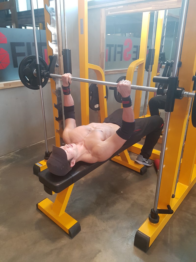 삼두운동 + 가슴운동 스미스머신 내로우그립 벤치프레스 [전민동PT] : 네이버 블로그