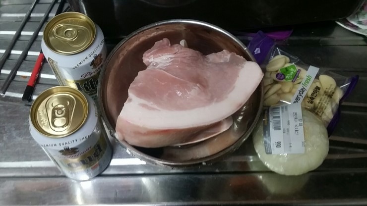  누구나 할 수 있는 수육, 맥주가 답이예요!