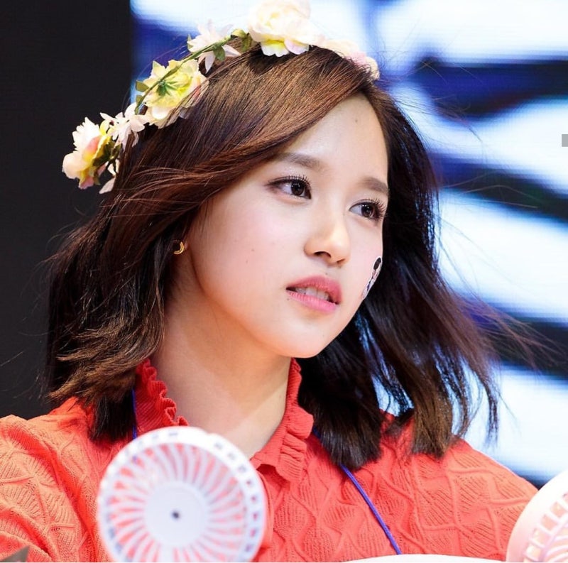 Charming TWICE Mina: Hair, Hairstyle, and Lens Photos