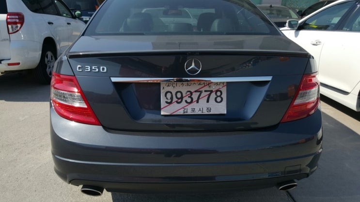  미국에서부터 해외운송하여 한국 자택까지 배송완료 이사자격 벤츠 C 350 2008년식 신규검사 및 방향지시등 작업 