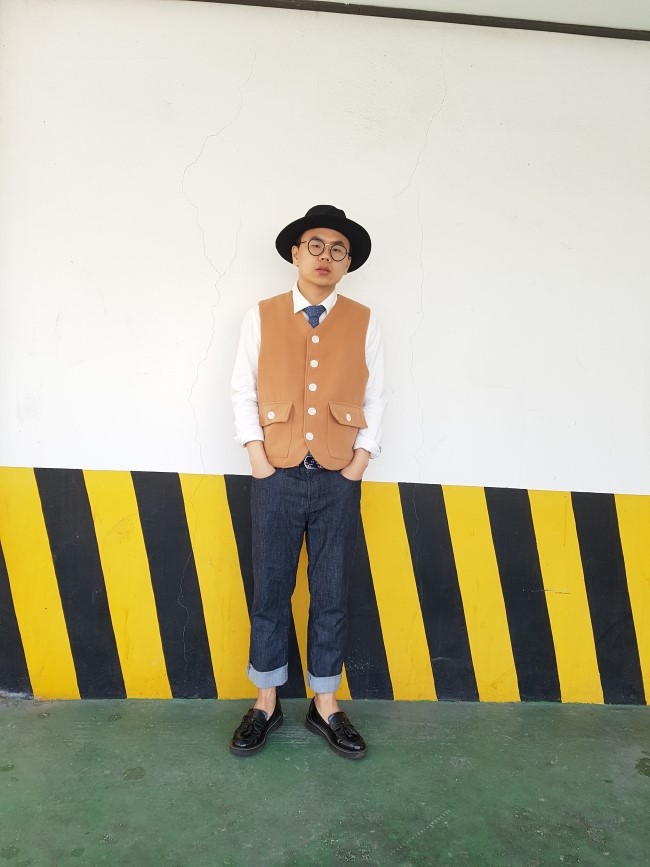  [데일리룩 #42] 베이지 조끼 & 페도라로 댄디룩 코디하기