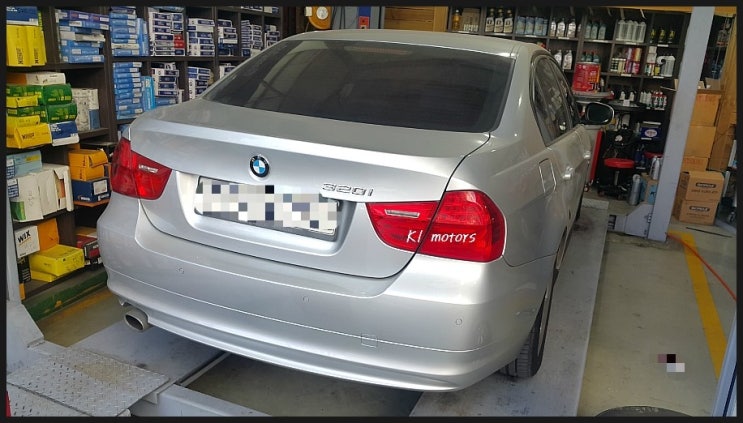  BMW정비센터 K1모터스 중고차량 구입 후 최초점검하는 320i 상태가 어떨까?