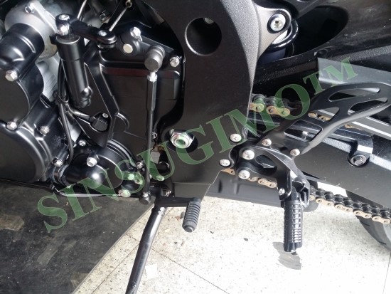  #SUZUKIGSXR7502016#신스기모백스텝장착#오토바이용품역시신스기모입니다 