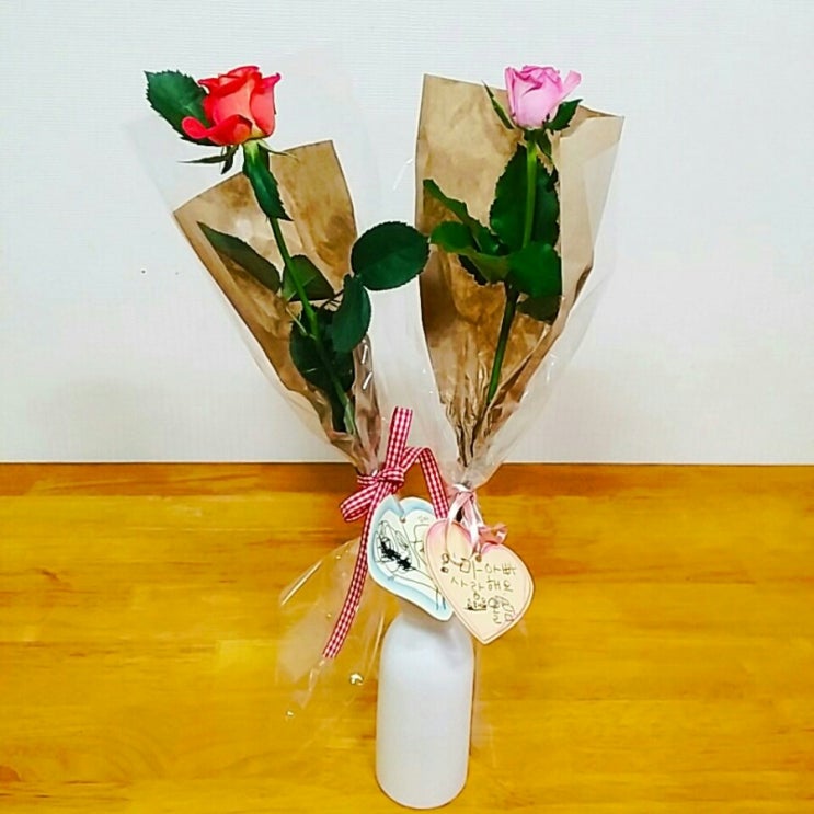  꽃 한송이. 그리고 두송이