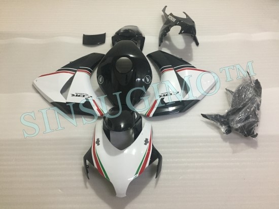  #HONDA #CBR1000RR  2008200920102011#두가티디자인#카울은역시신스기모입니다 