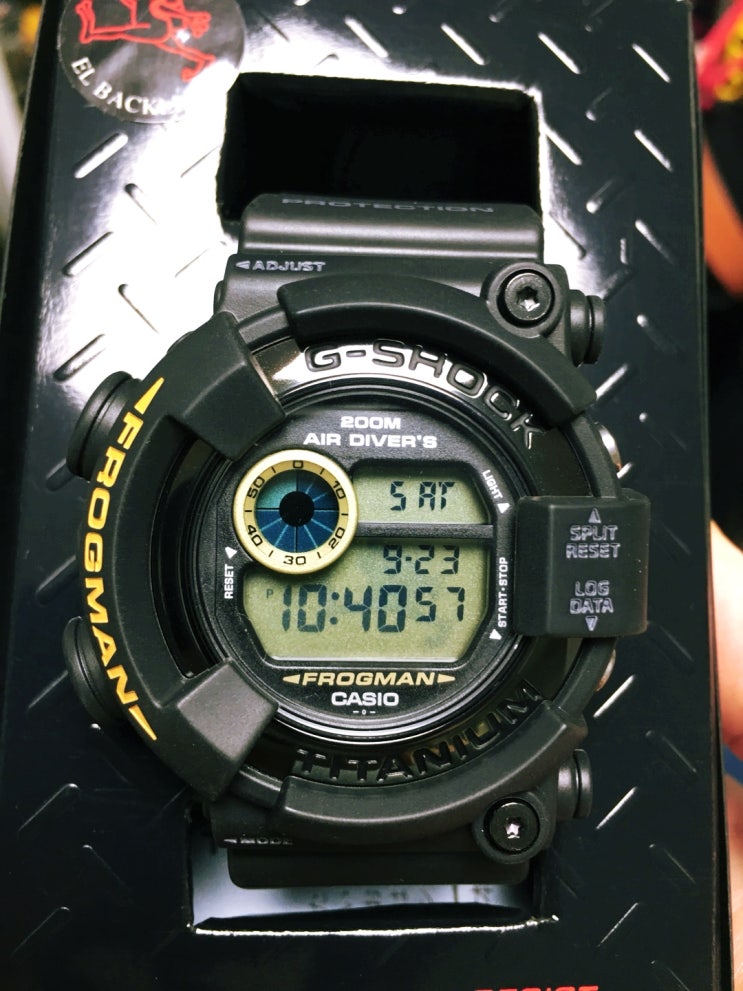  지샥 프로그맨 맨인블랙2. 흑금과 맨인1의 중간느낌. (DW-8200BM-1T)