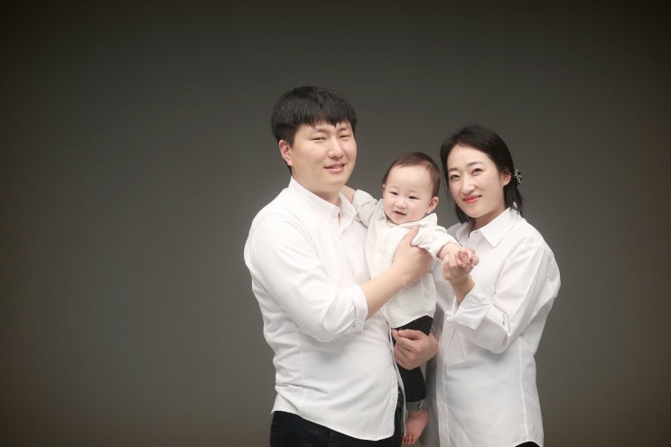  윤호 첫 돌사진찍는날