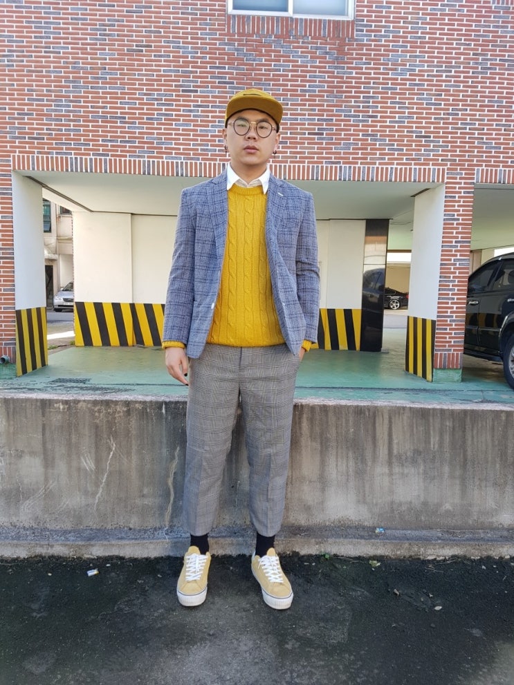  데일리룩 #73 체크수트와 노란 니트로 댄디룩 연출