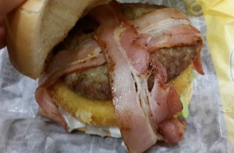 모짜렐라 인더버거 베이컨 너의 맛은..?
