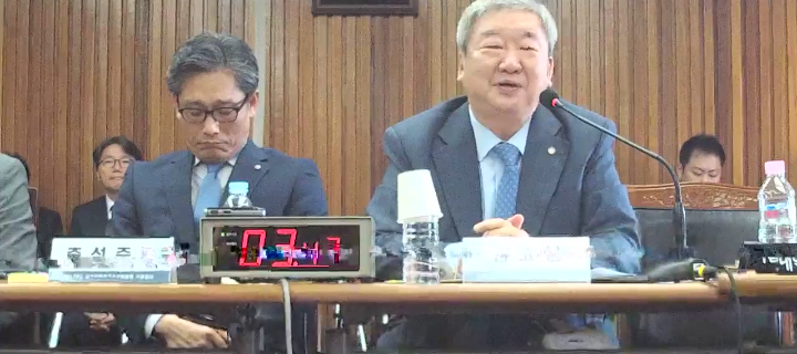 대한<b>야구</b>협회를 정리 할 사람이 이사람밖에...