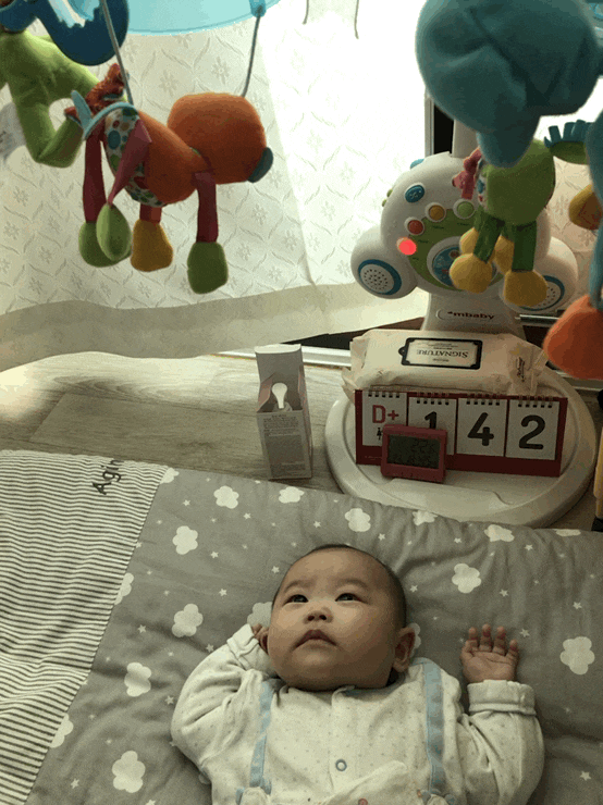 생후 142일 4개월아기 모유수유 육아소통//육아블로그//